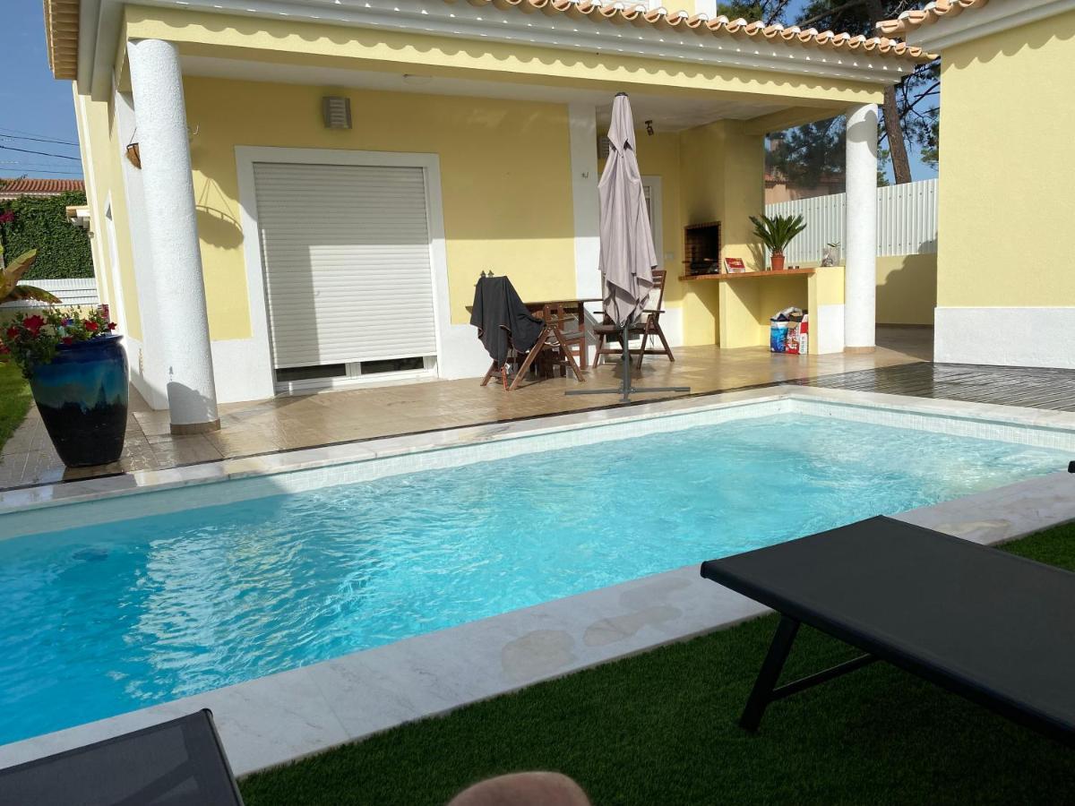 Zion Guest House Almada Luaran gambar